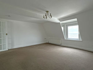 Penthouse Flat- click for photo gallery